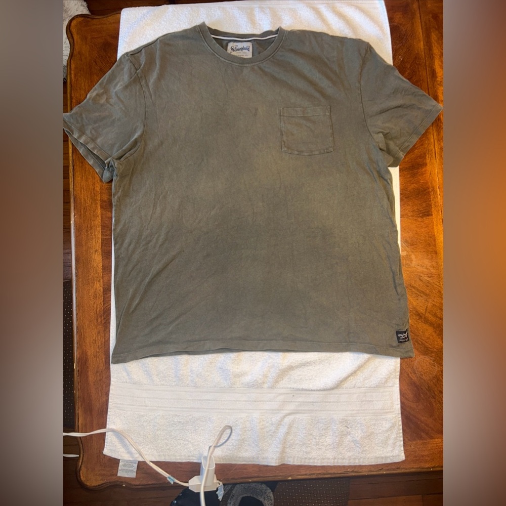 The Stronghold Men’s Size XL Green Short Sleeve Shirt